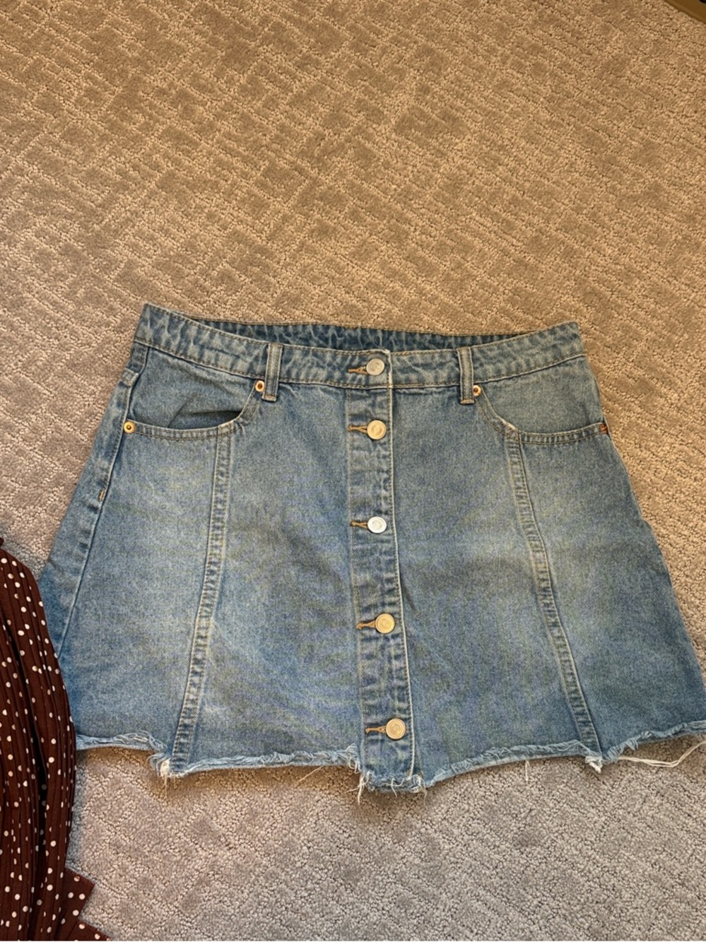 IJOAH Denim Button-Front Mini Skirt in Light Blue